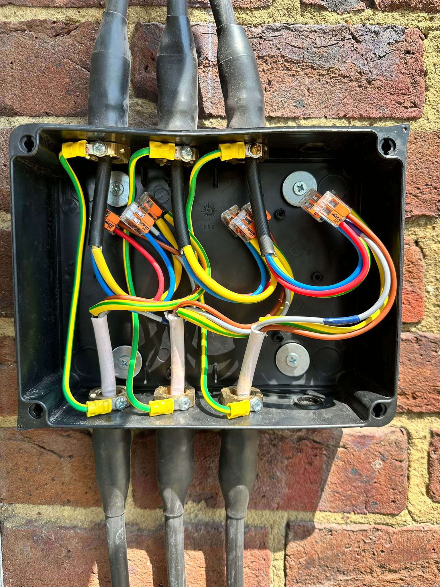 WhatsApp Image 2026-01-16 at 11.08.02 (2)